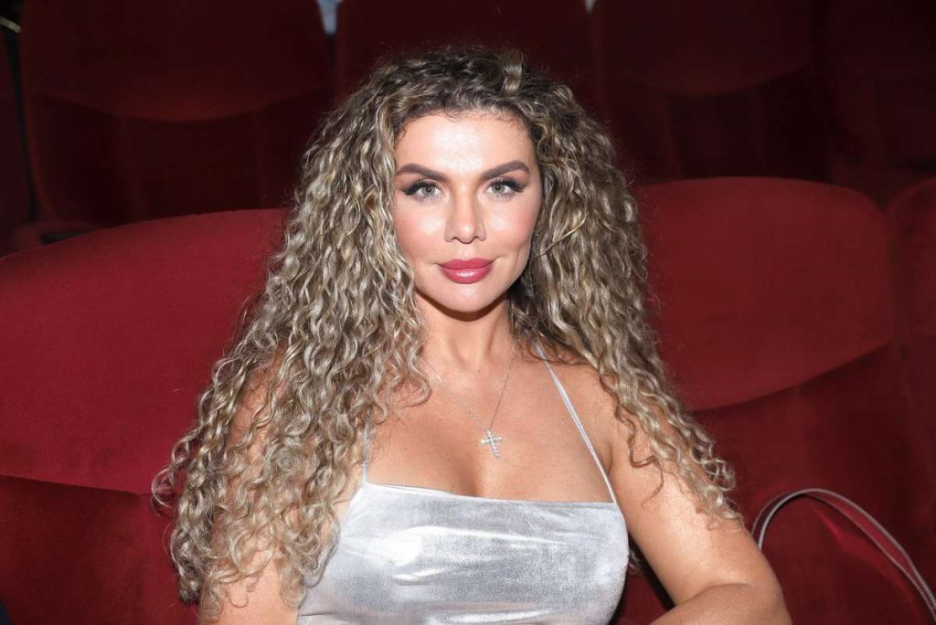 Анна Седокова: от «ВИА Гры» до сольной карьеры и общественной позиции