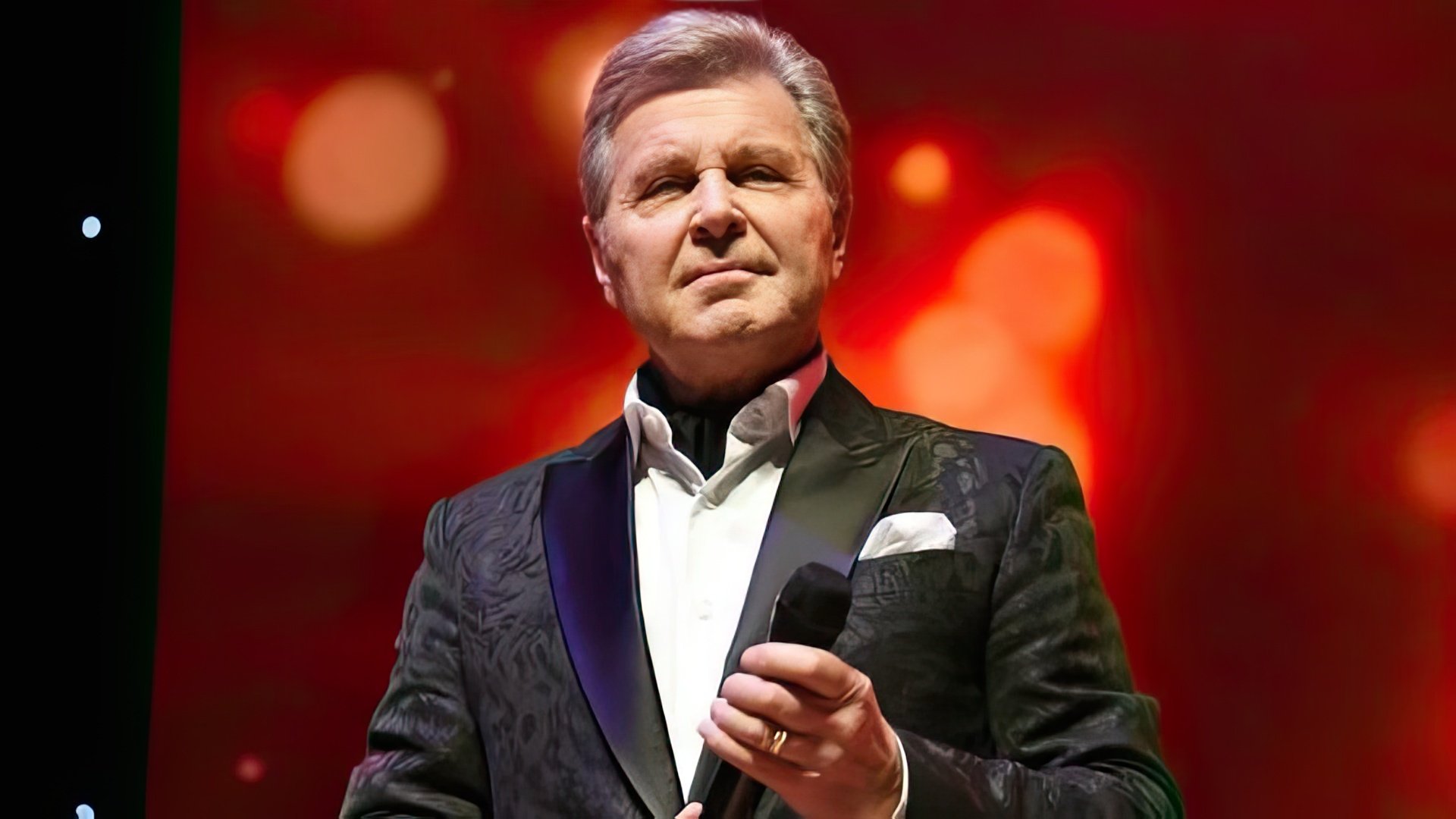 Лев Лещенко