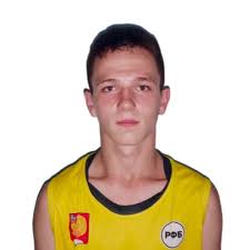 Максим Кузаков