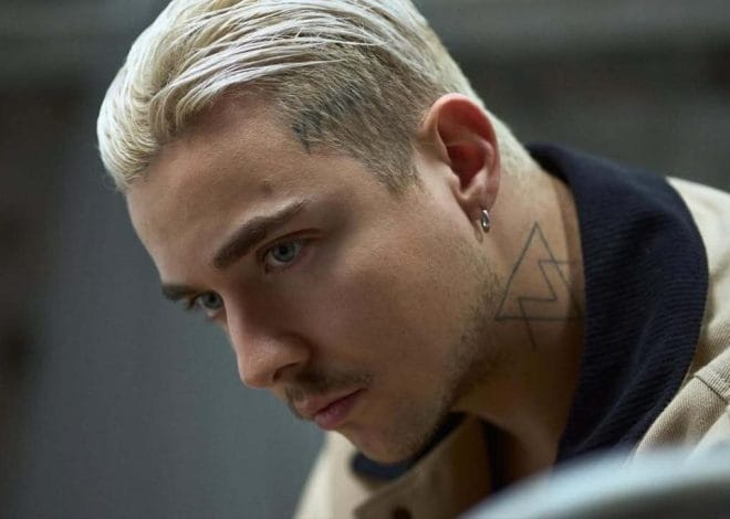 MELOVIN здійснив мрію хлопчика і подарував йому синтезатор