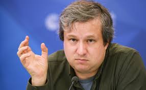 Антон Долин