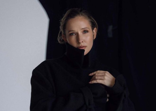 Катя Осадча зібрала 500 дітей за різдвяним столом