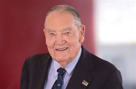 Дональд Богл 1