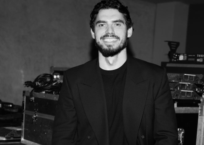 Нікіта Добринін показав прес після репетицій “Танці з зірками”