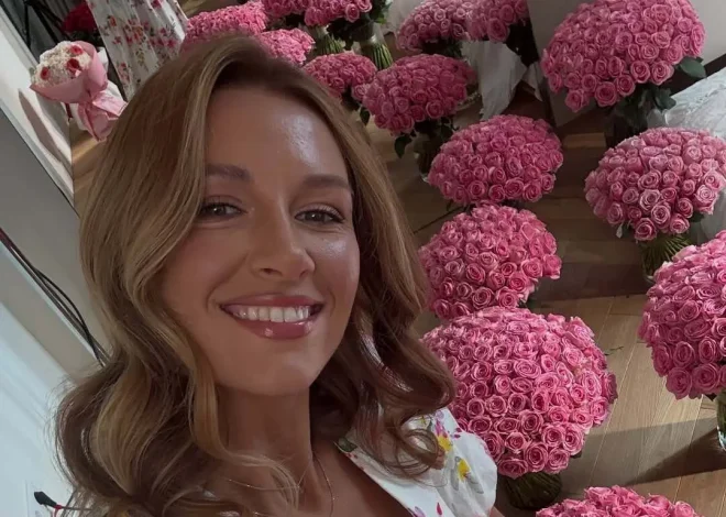 Христина Решетнік показала сина, який навіть спить на грошах