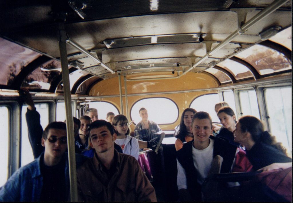 БЕЗ ОБМЕЖЕНЬ гурт