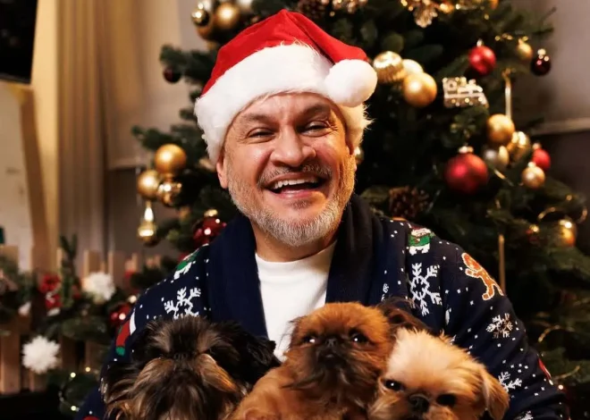 Ектор Хіменес-Браво показав 10 речей, які взяв у новий рік