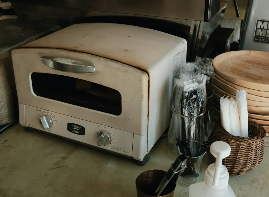 9 речей, які краще не купувати на барахолках