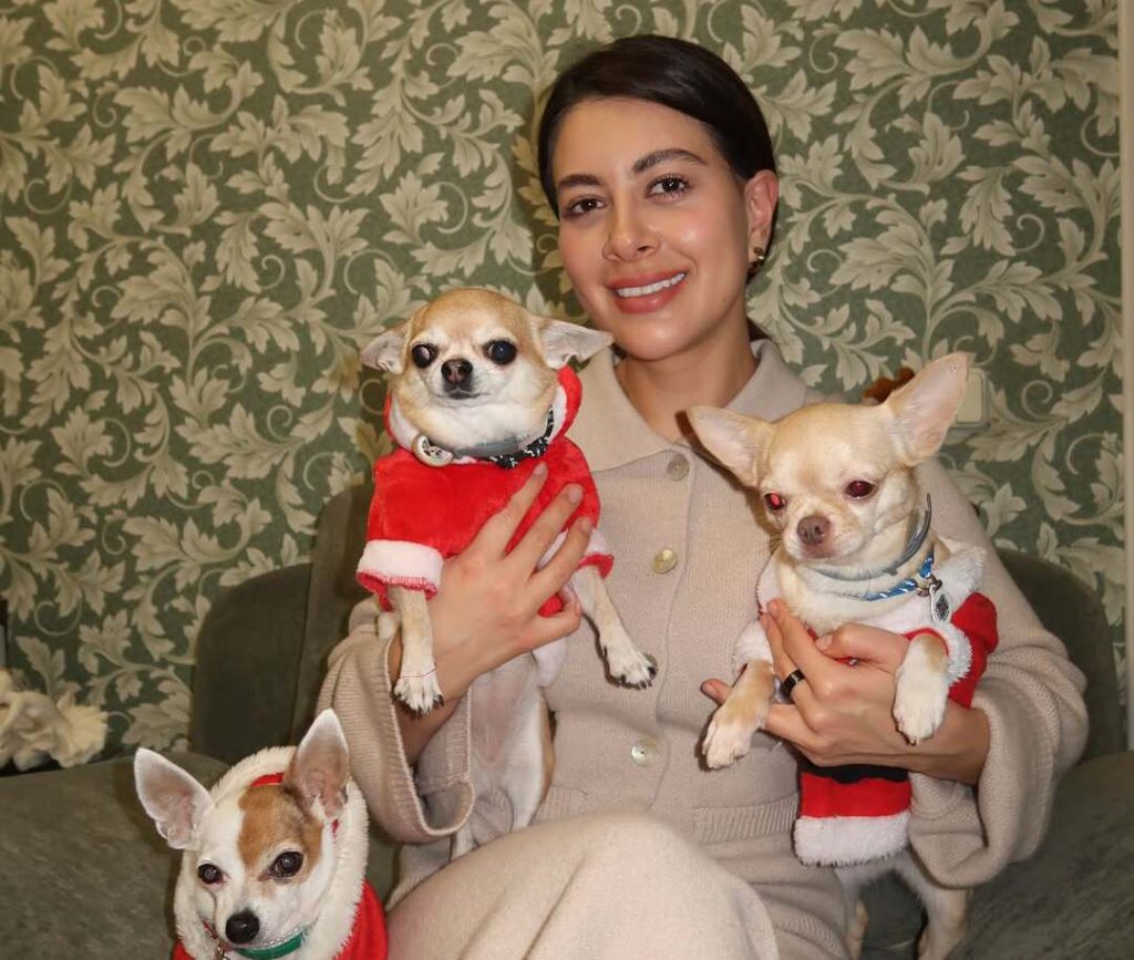 Раміна журналістка