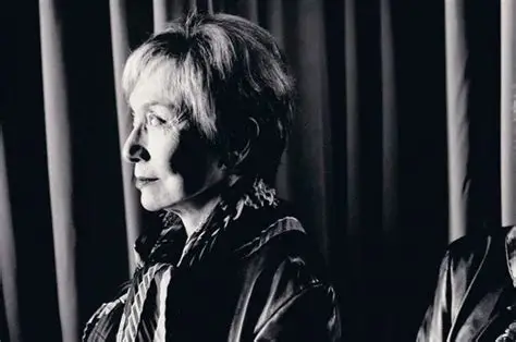 Лора Малви 1