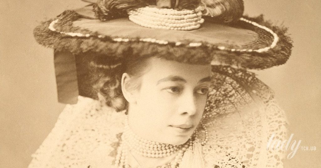 Курила сигари, билася на дуелі та була одержима модою: історія австрійської княгині, яка руйнувала шаблони