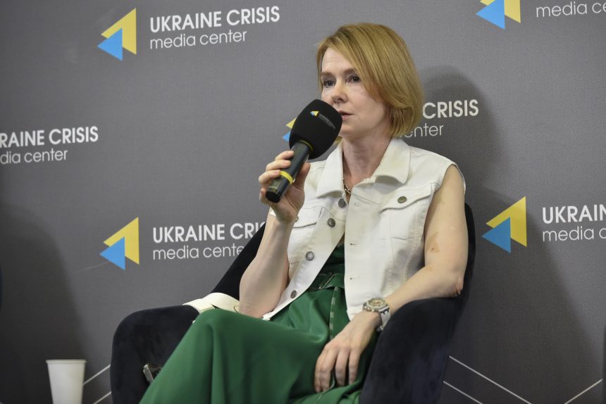 Лана Зеркаль Національність: подробности биографии и карьеры