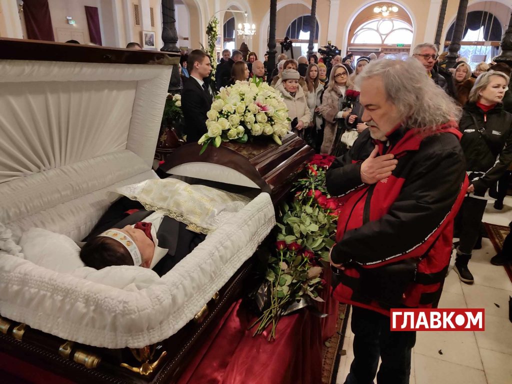 Тарас Петриненко Перша Дружина: биография, личная жизнь и влияние на творчество
