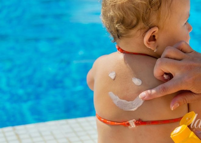 Чи можна використовувати SPF для немовлят і як захистити дитину без ризиків для здоровʼя