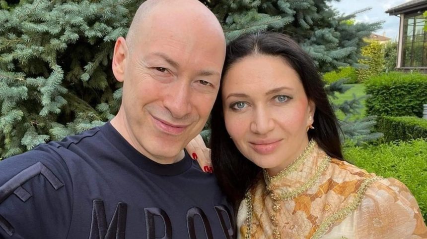 Жена Гордона: подробности о супруге журналиста Дмитрия Гордона