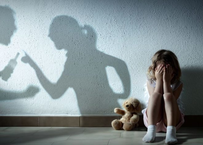 Битва колишніх: як заради дитини миритися з рішенням щодо школи, яке вам не подобається